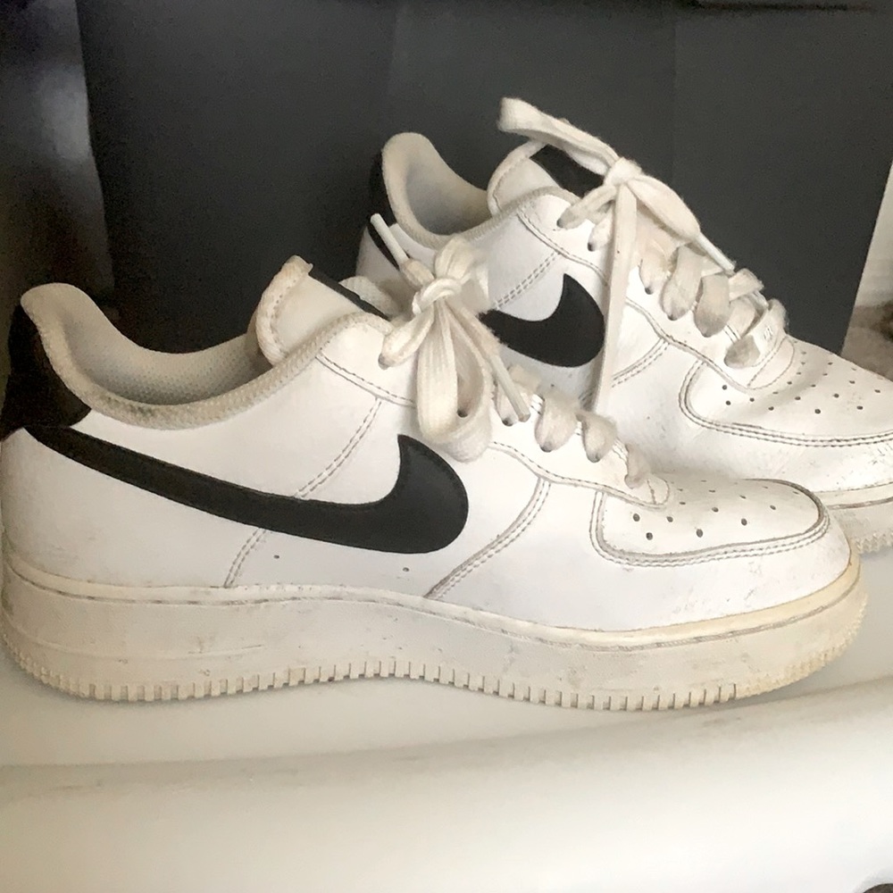 Nike Airforce 1’s- size 7.5